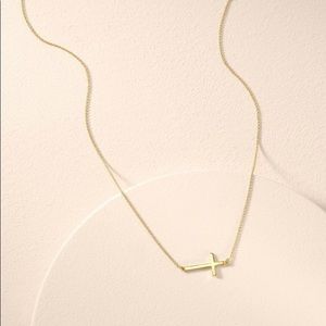 Stella & Dot Interlock Cross Necklace Gold